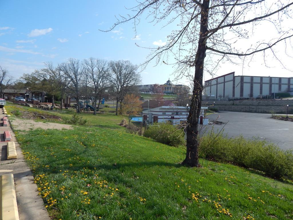 Ramada Branson Hotel And Resort Exterior foto